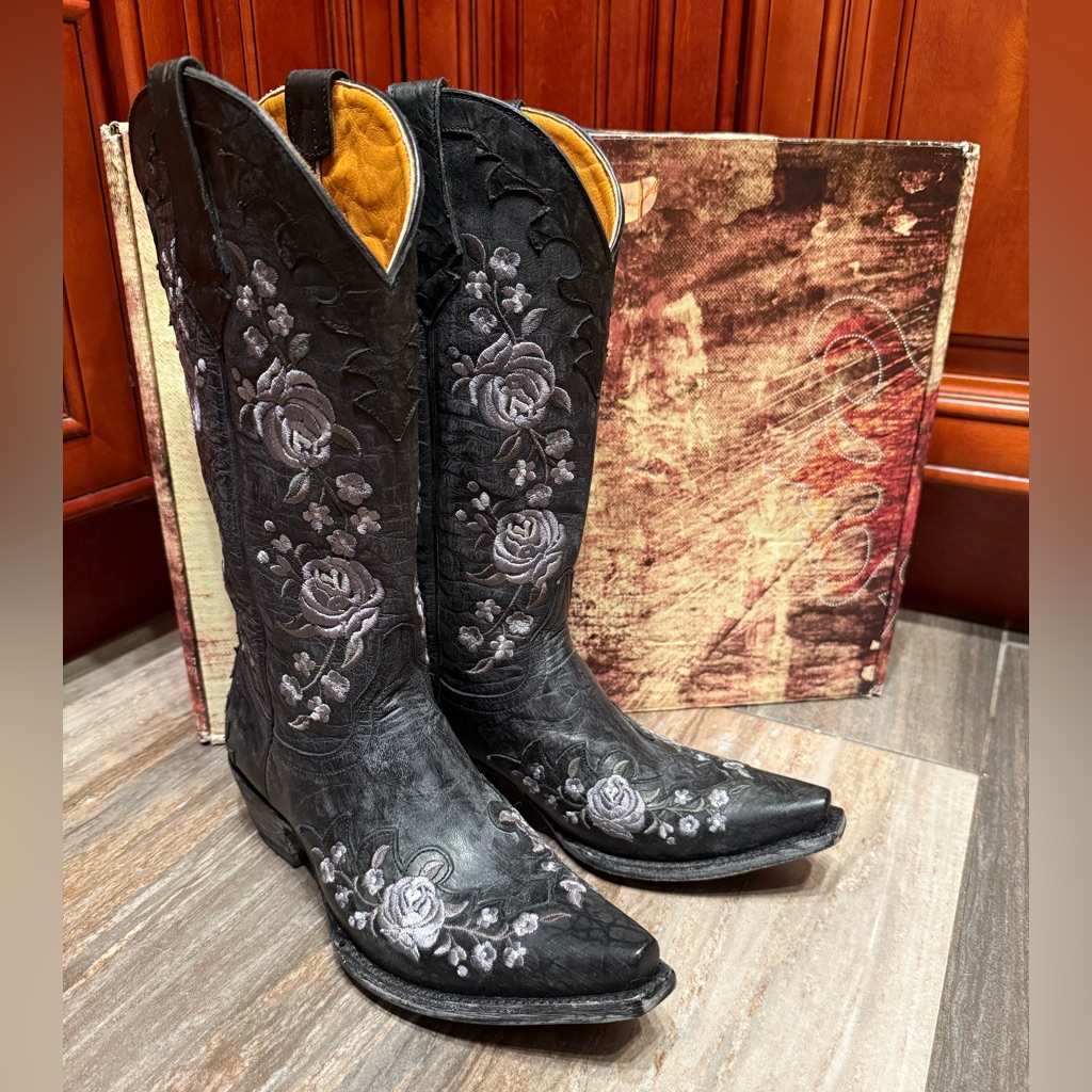 Old Gringo Floral Embroidered Flower Black Cowboy Boots Western Wedding Rose 7